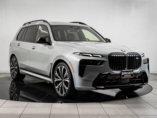 2023 BMW X7 M60i