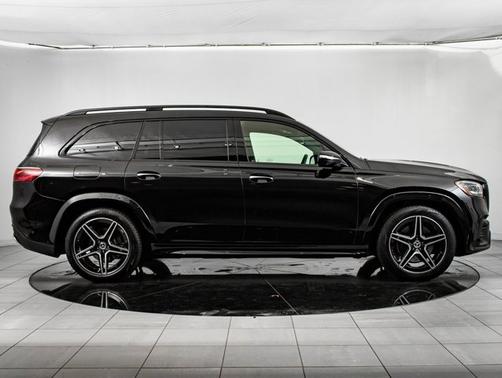 2025 Mercedes-Benz GLS 450 Base