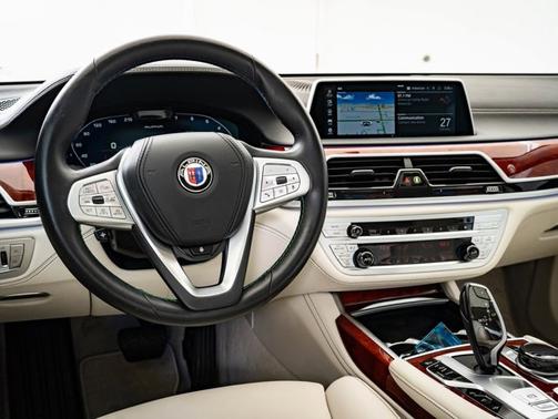 2022 BMW ALPINA B7 ALPINA B7 xDrive