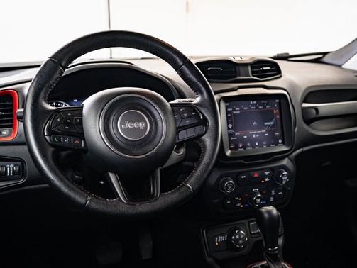 2022 Jeep Renegade Trailhawk