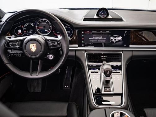 2022 Porsche Panamera Turbo S