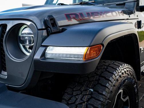 Sting-Gray Clearcoat 2022 Jeep Gladiator Rubicon