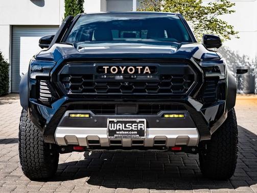 2025 Toyota Tacoma Base