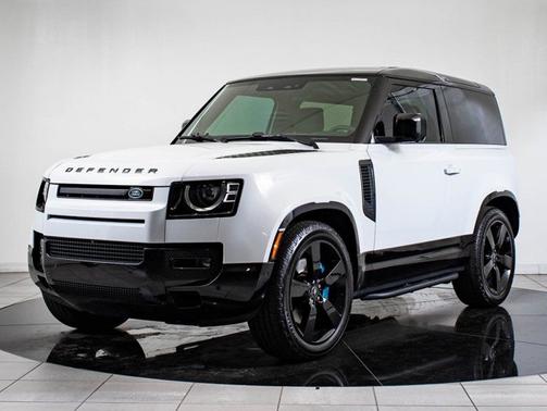 2022 Land Rover Defender V8