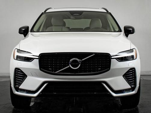 2025 Volvo XC60 Ultra