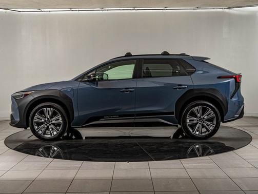 Harbor Mist Gray Pearl 2024 Subaru Solterra Limited