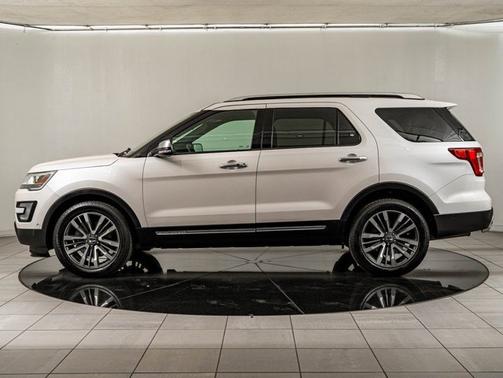 White Platinum Metallic Tri-Coat 2017 Ford Explorer Platinum