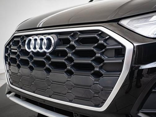 2024 Audi Q5 S line Premium