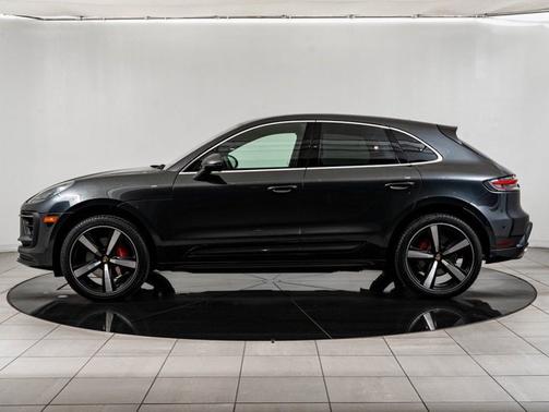 Volcano Grey Metallic 2024 Porsche Macan S