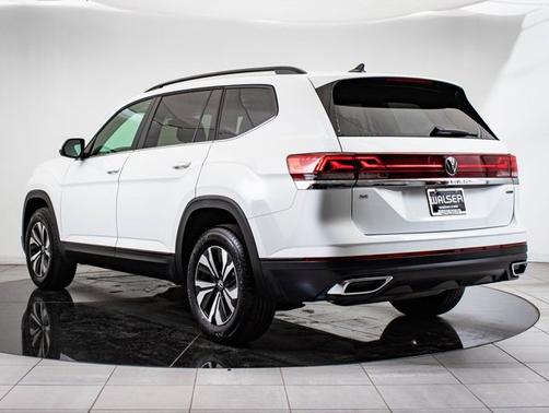 2024 Volkswagen Atlas 2.0T SE