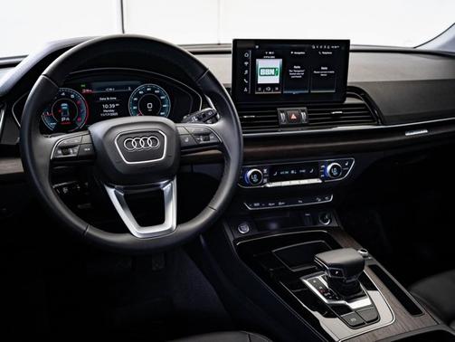 2025 Audi Q5 Premium