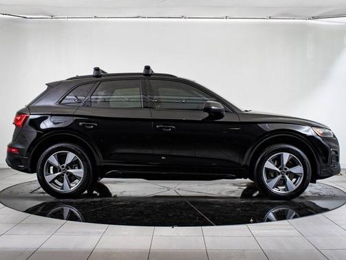 2025 Audi Q5 Premium