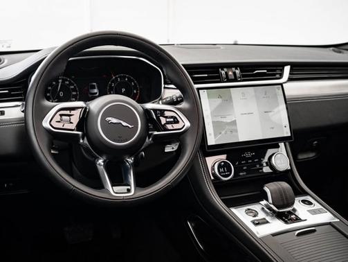 2024 Jaguar F-PACE R-Dynamic S