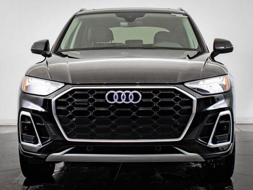2024 Audi Q5 S line Premium