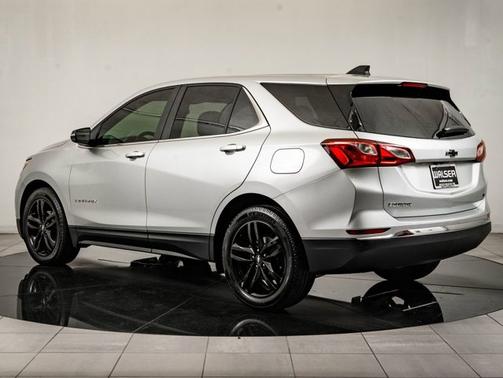 Silver Ice Metallic 2021 Chevrolet Equinox 1LT
