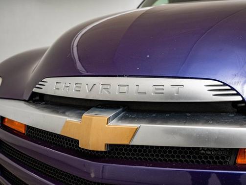 2004 Chevrolet SSR LS