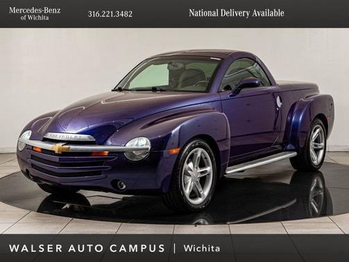 2004 Chevrolet SSR LS