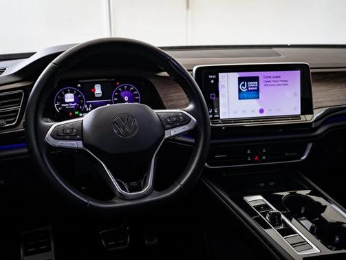 2024 Volkswagen Atlas 2.0T SEL Premium R-Line