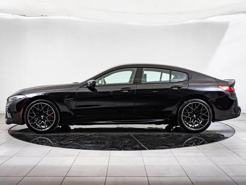2022 BMW M8 Competition