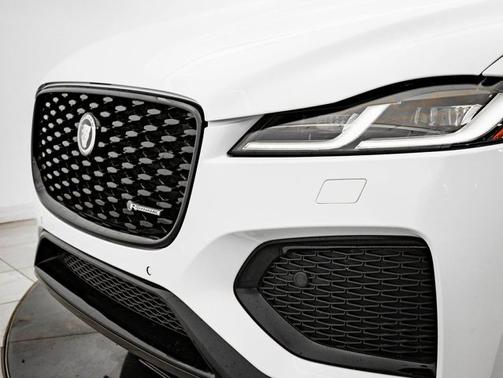 2025 Jaguar F-PACE R-Dynamic S