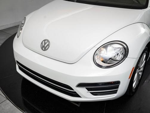 2017 Volkswagen Beetle 1.8T S