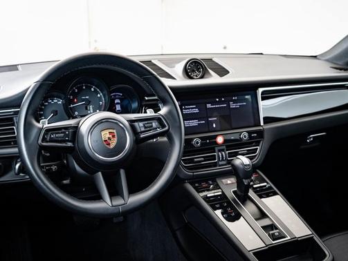 2024 Porsche Macan 