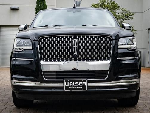 2022 Lincoln Navigator Black Label
