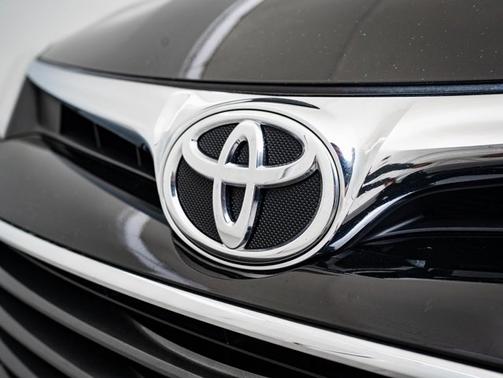 2016 Toyota Avalon XLE Plus