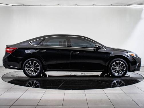 2016 Toyota Avalon XLE Plus