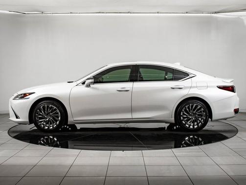 2025 Lexus ES 300h ES 300h Ultra Luxury