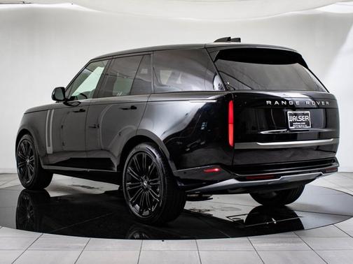 2025 Land Rover Range Rover SE