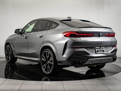 2024 BMW X6 M60i
