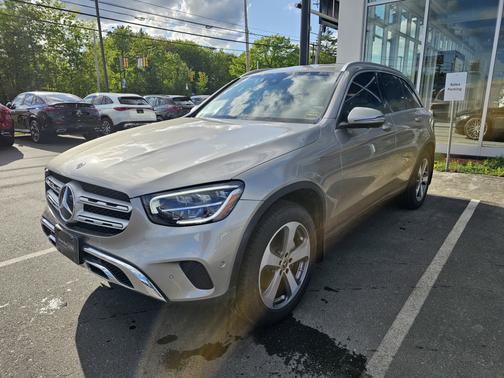2022 Mercedes-Benz GLC 300