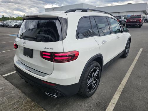 2024 Mercedes-Benz GLB 250 4MATIC