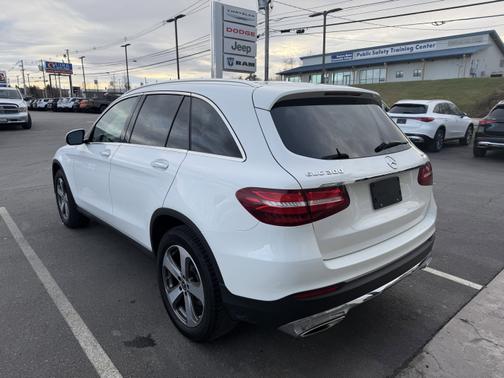 2019 Mercedes-Benz GLC 300 4MATIC