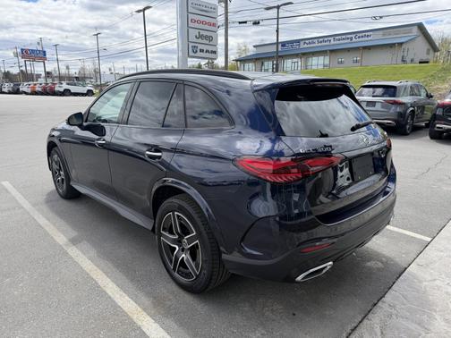 Nautical Blue Metallic 2023 Mercedes-Benz GLC 300