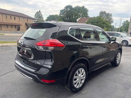 2017 Nissan Rogue S