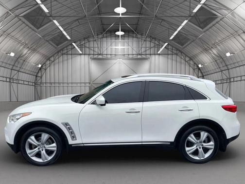 2009 INFINITI FX35 Base