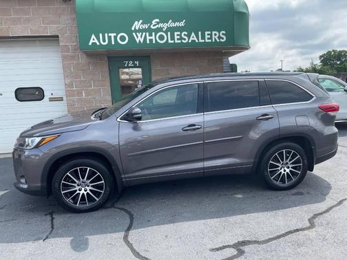 2018 Toyota Highlander SE