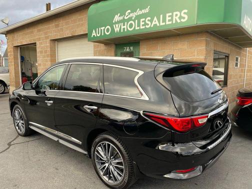 2017 INFINITI QX60 Base