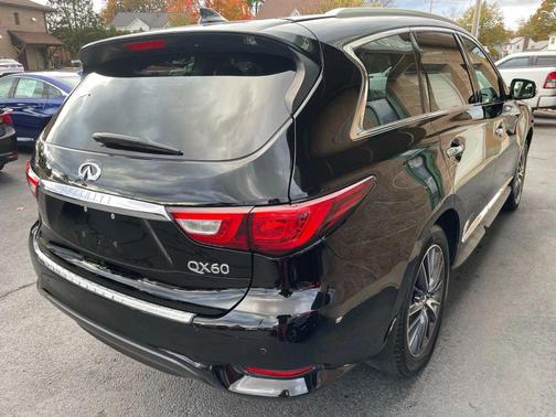 2017 INFINITI QX60 Base