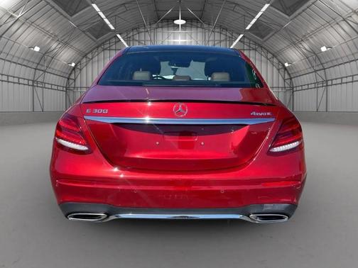 2018 Mercedes-Benz E-Class 4MATIC