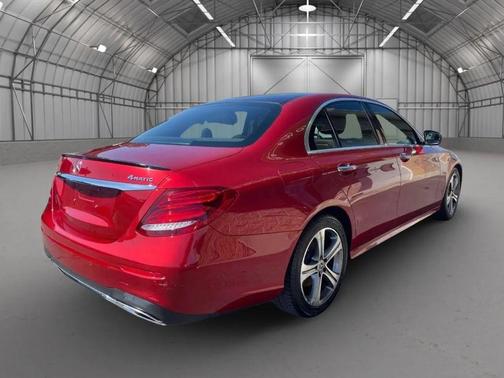 2018 Mercedes-Benz E-Class 4MATIC