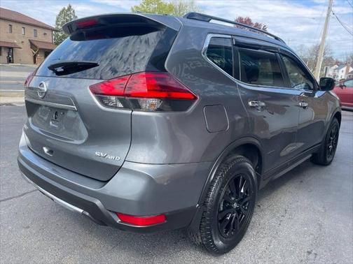 2017 Nissan Rogue SV