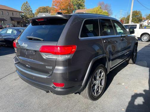 2018 Jeep Grand Cherokee Sterling Edition