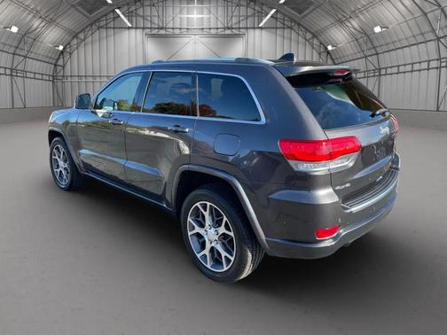 2018 Jeep Grand Cherokee Sterling Edition