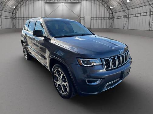 2018 Jeep Grand Cherokee Sterling Edition