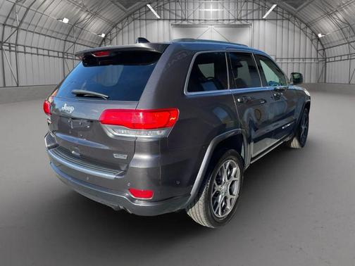 2018 Jeep Grand Cherokee Sterling Edition