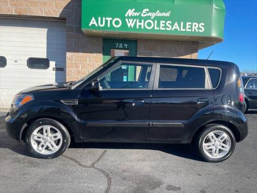 2010 Kia Soul +