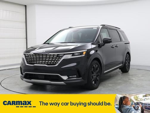 2023 Kia Carnival SX
